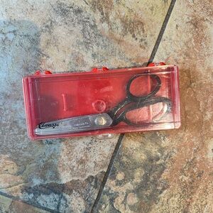 Vintage #4 Clauss Pinking Shears in box